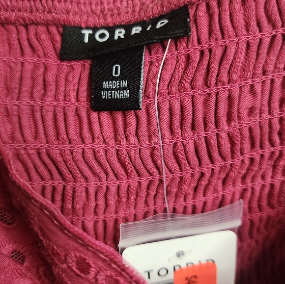Torrid Button-Up Tank Top - Picture 2 of 4